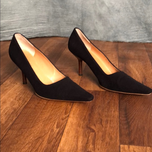 Gucci Shoes - Gucci kitten heel pumps sz10 by Tom Ford ca1998